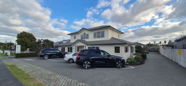 PRIME MEDICAL / PROFESSIONAL PREMISES IN OREWA