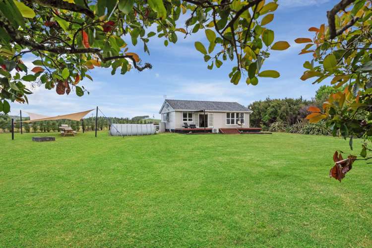 225 State Highway 25 Waitakaruru_20