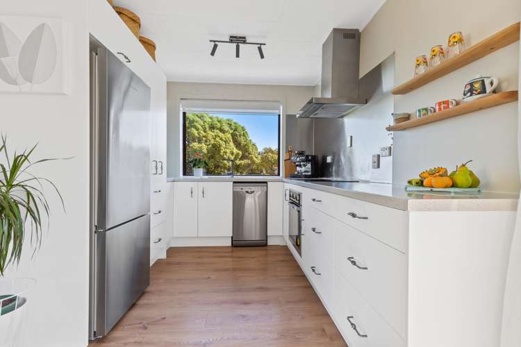 64 Aldinga Avenue Stoke_7