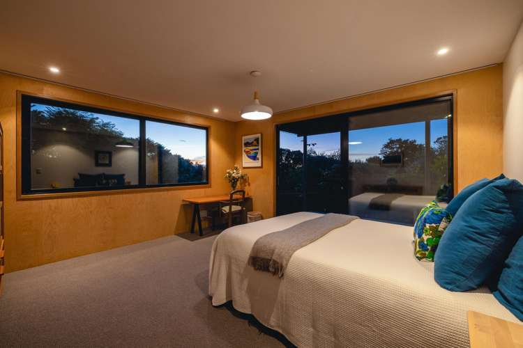 58 Victoria Road South Onetangi_22