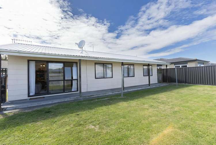 15B Jeffares Place Taradale_12