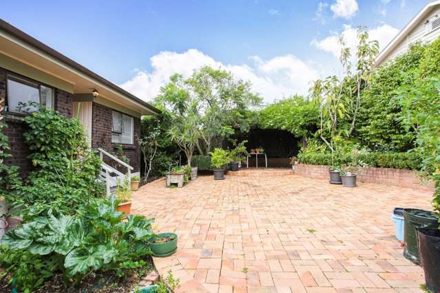 25 South Lynn Road Titirangi_1