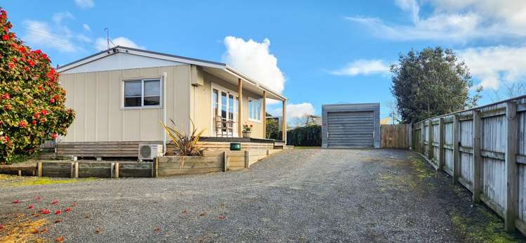 47 Gray Avenue Paraparaumu Beach_1