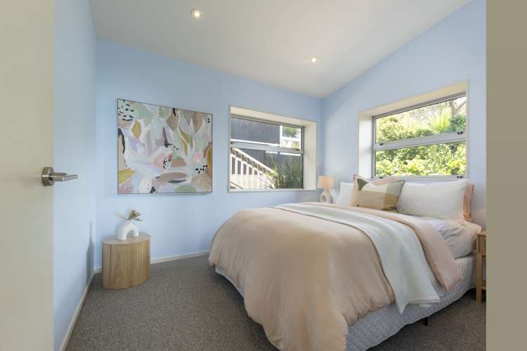 69 Piha Road Piha_24