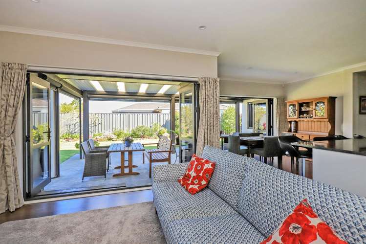 8 Waitaki Way Poraiti_1