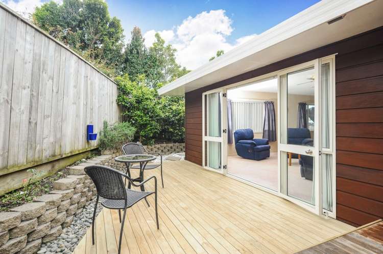 1/19 Witheford Drive Bayview_13