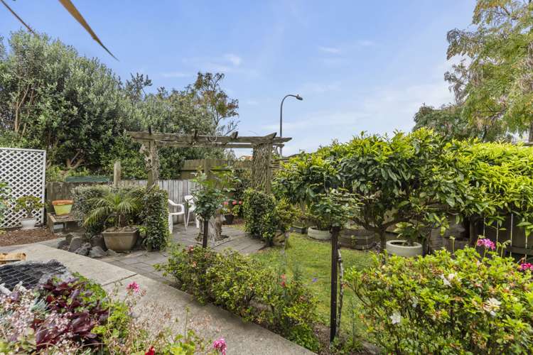 1/6 Honey Place Manurewa_12