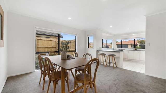 8 Ballybay Road East Tamaki_4