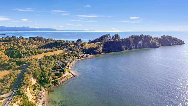 204 Rangihaeata Road_4