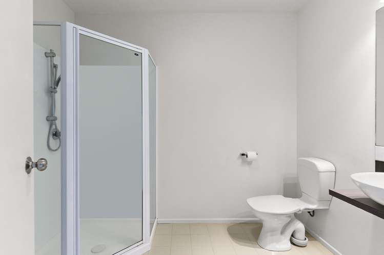 17/21 Armoy Drive East Tamaki_13