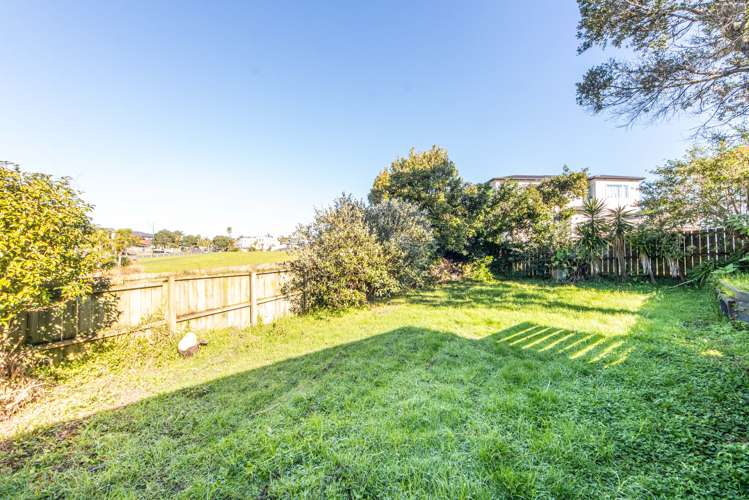49 Spinnaker Drive Te Atatu Peninsula_15