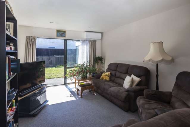 214f Breezes Road Aranui_1