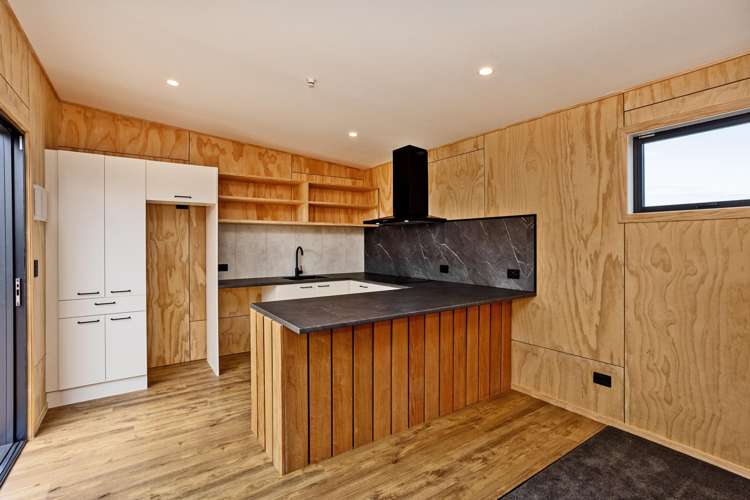 22 Glenda Place Seaward Bush_28