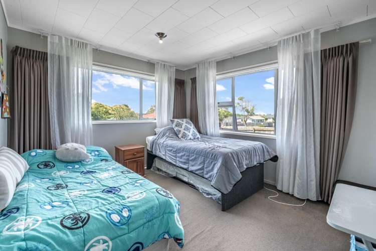 167 Mahia Road Wattle Downs_6