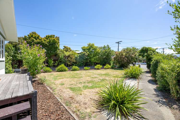 16 Washington Crescent Redwoodtown_26