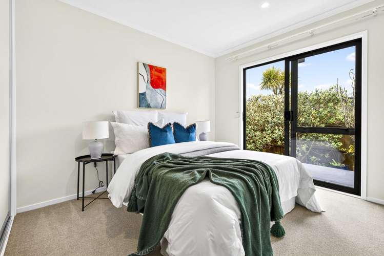 19 Barcliff Terrace Gulf Harbour_12