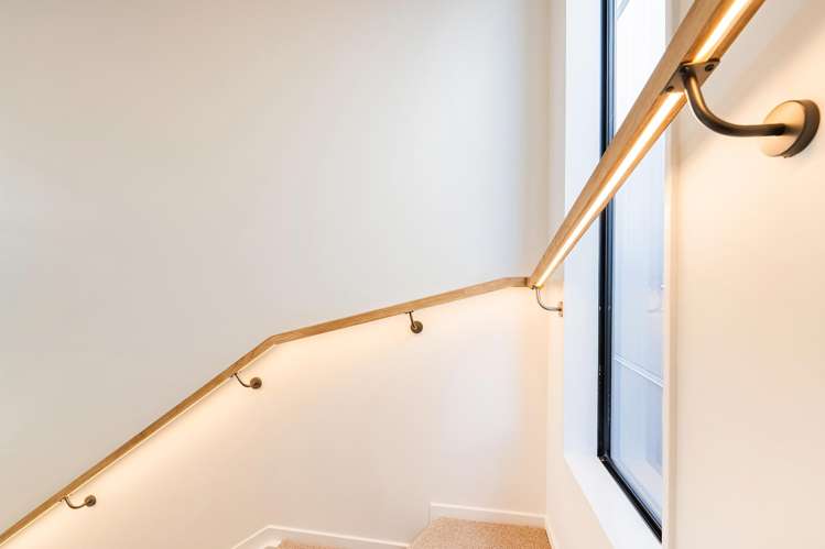 2 Falcon Crescent Hobsonville_31