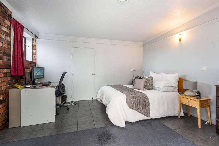 327 Avonhead Road Avonhead_19