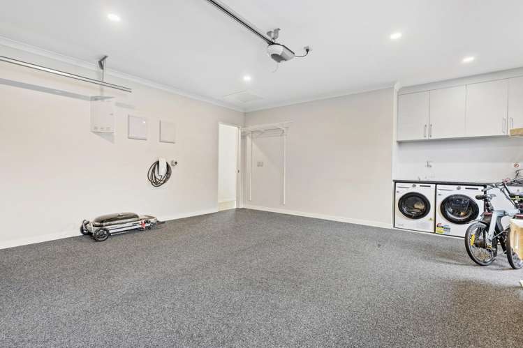 4 Tararua Street Massey_28