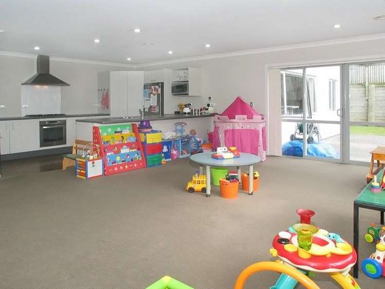 60 Te Puia Drive Aotea_5