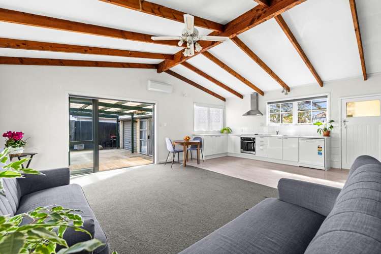 2/14 Storkey Street_0