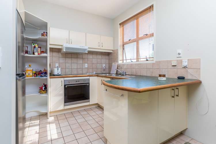 1/2 Upper Queen Street Auckland Central_6