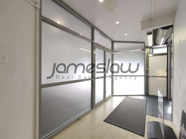 Right Front/111 Newton Road Eden Terrace_3