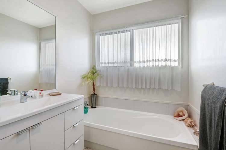 100 Caribbean Drive Unsworth Heights_17