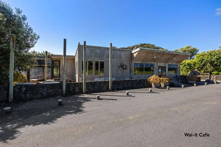 30 Beach Road Waiiti_21