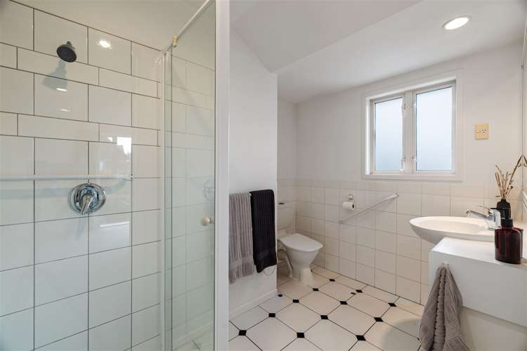 1/16 Hanover Place Ilam_16