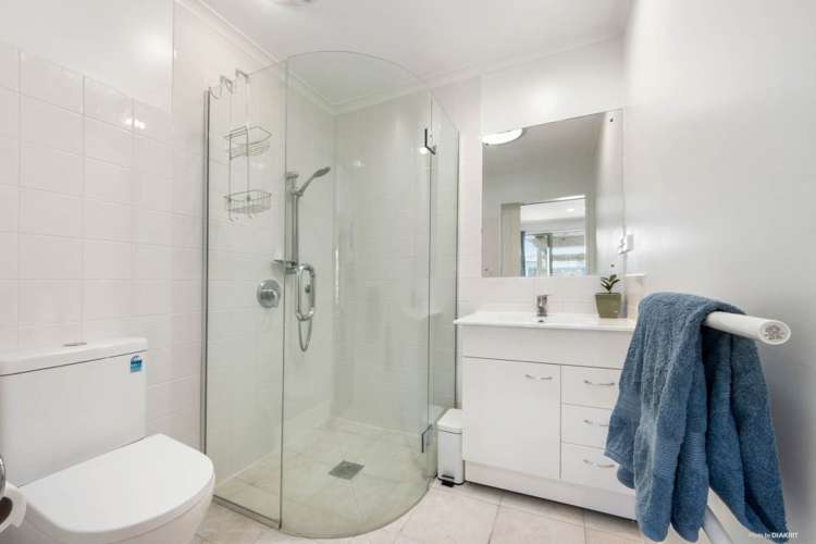 1B Charlenne Close Ranui_12