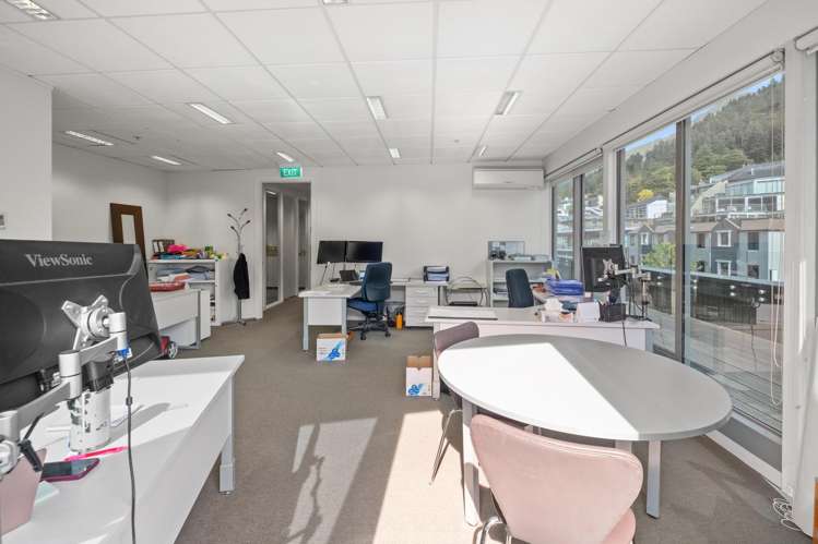 32 Rees Street Queenstown_5