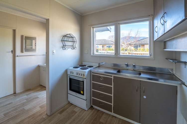 2/23 Kipling Crescent Stoke_6