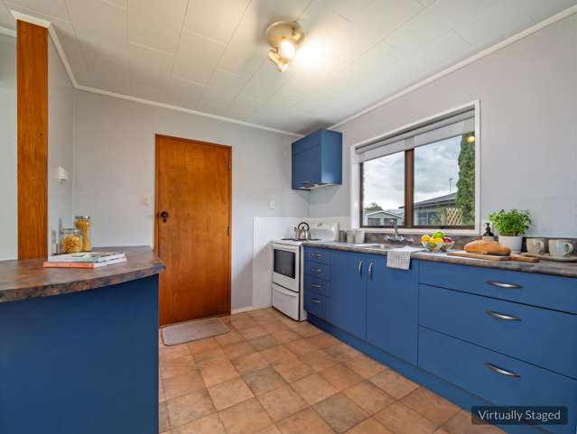 21 Sandstrom Grove Feilding_3