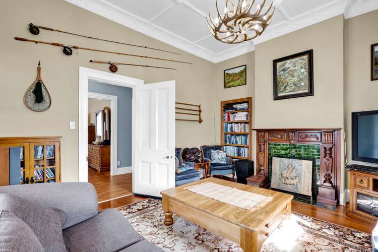 2 Broadway Waitara_17