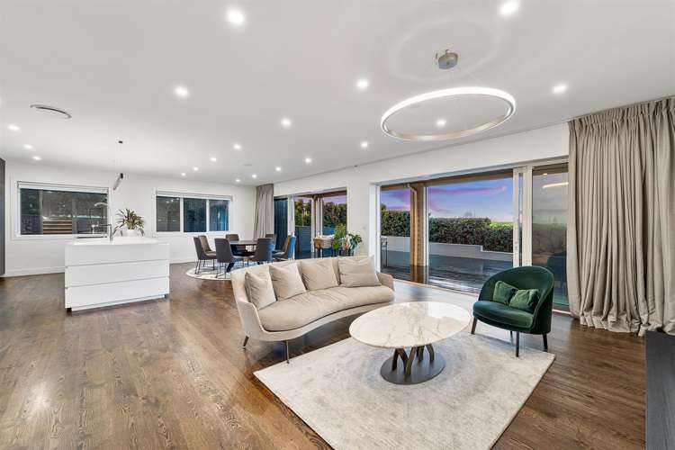 27 Bearing Parade Long Bay_16