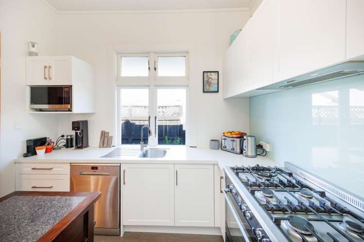 22 Matipo Street Takaro_14