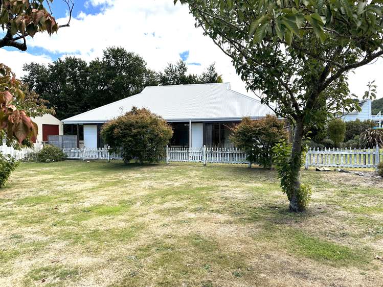 56 Fitzherbert Street Featherston_9