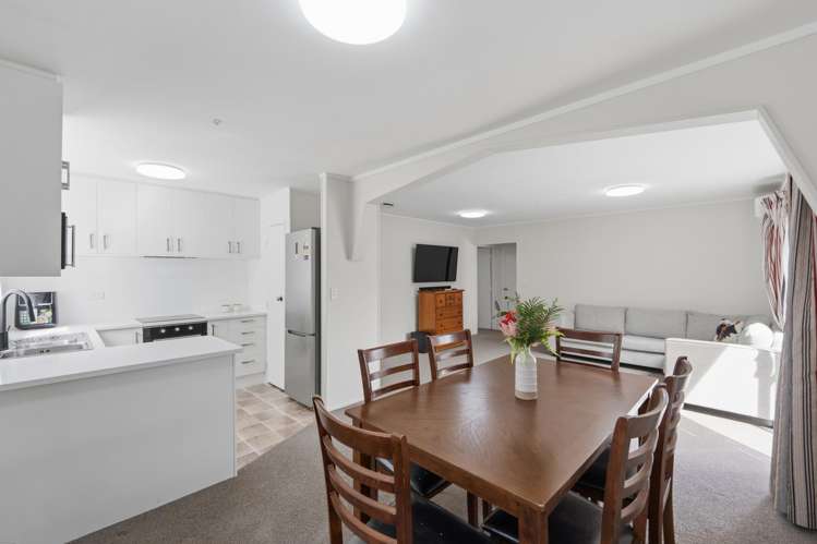 1/117 Rosier Road Glen Eden_6