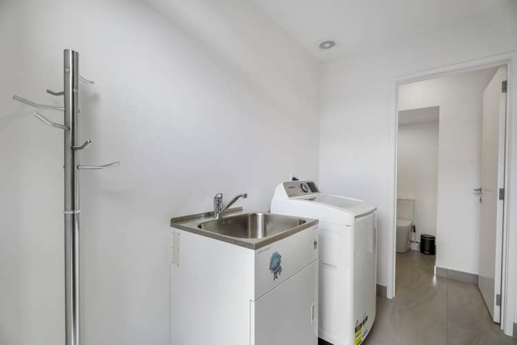 10 Orca Drive Stanmore Bay_17