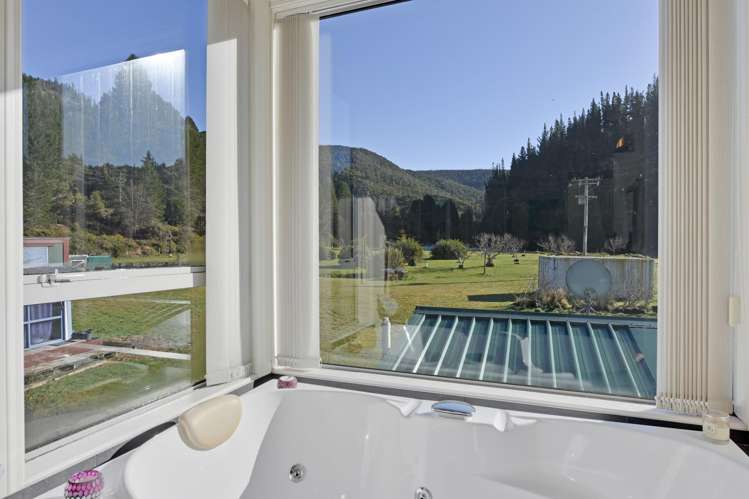 111 Bates Road Takaka Hill_14