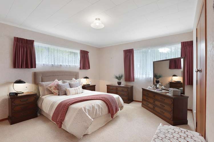 211 Woodlands Park Road Titirangi_12