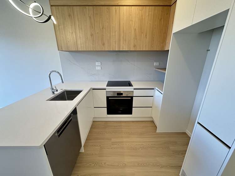 44B Juniper Road Sunnynook_4