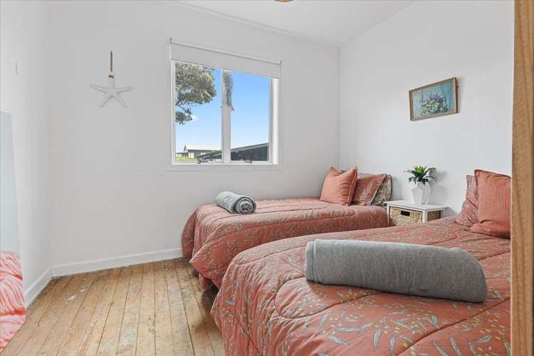 24 Rauparaha Street Marokopa_13
