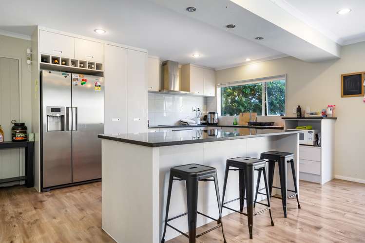 14 Domain Lane Mangere Bridge_6