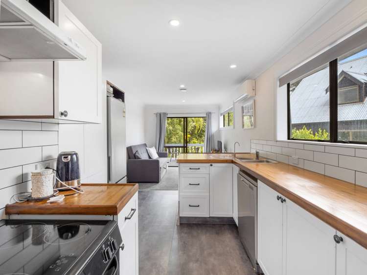 9 Guernsey place Fitzherbert_11