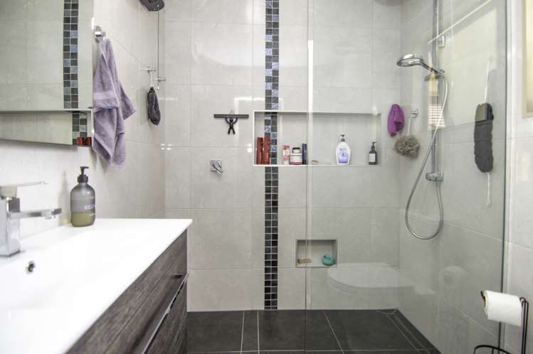 119 Pacific Drive Fitzherbert_16