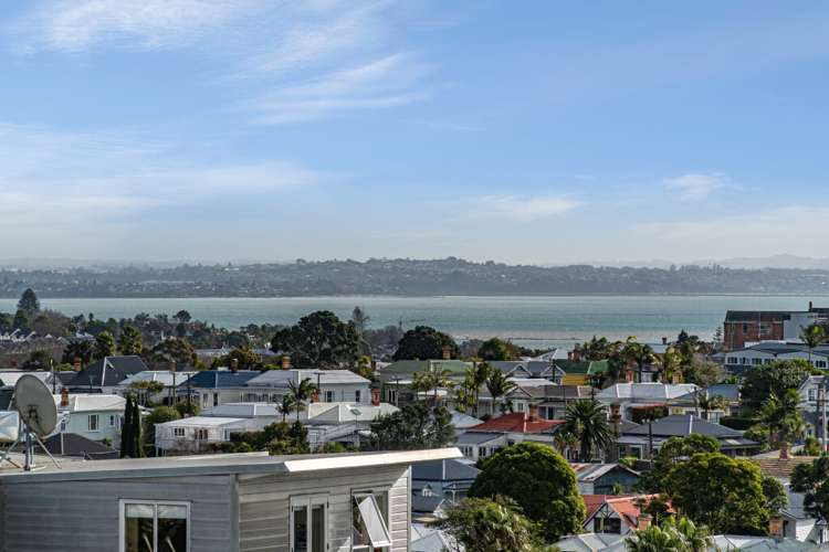 307/12 Mackelvie Street Grey Lynn_8