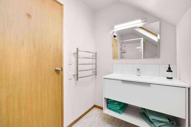 2/6 Chepstow Avenue Fendalton_15