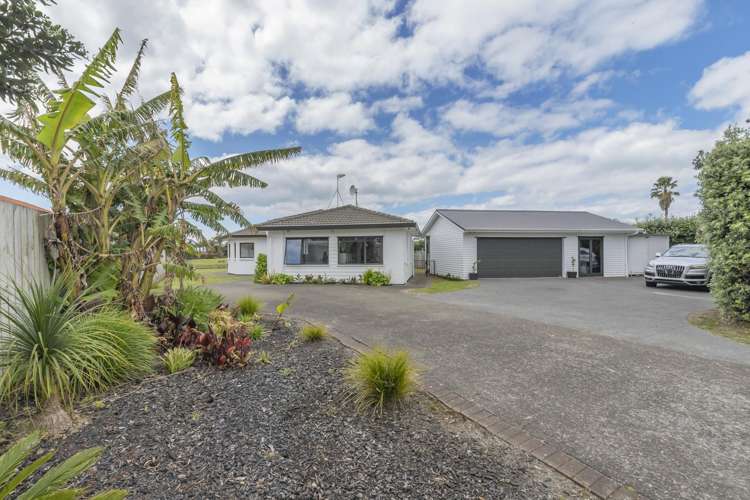 1162 East Coast Road Whakatiwai_27